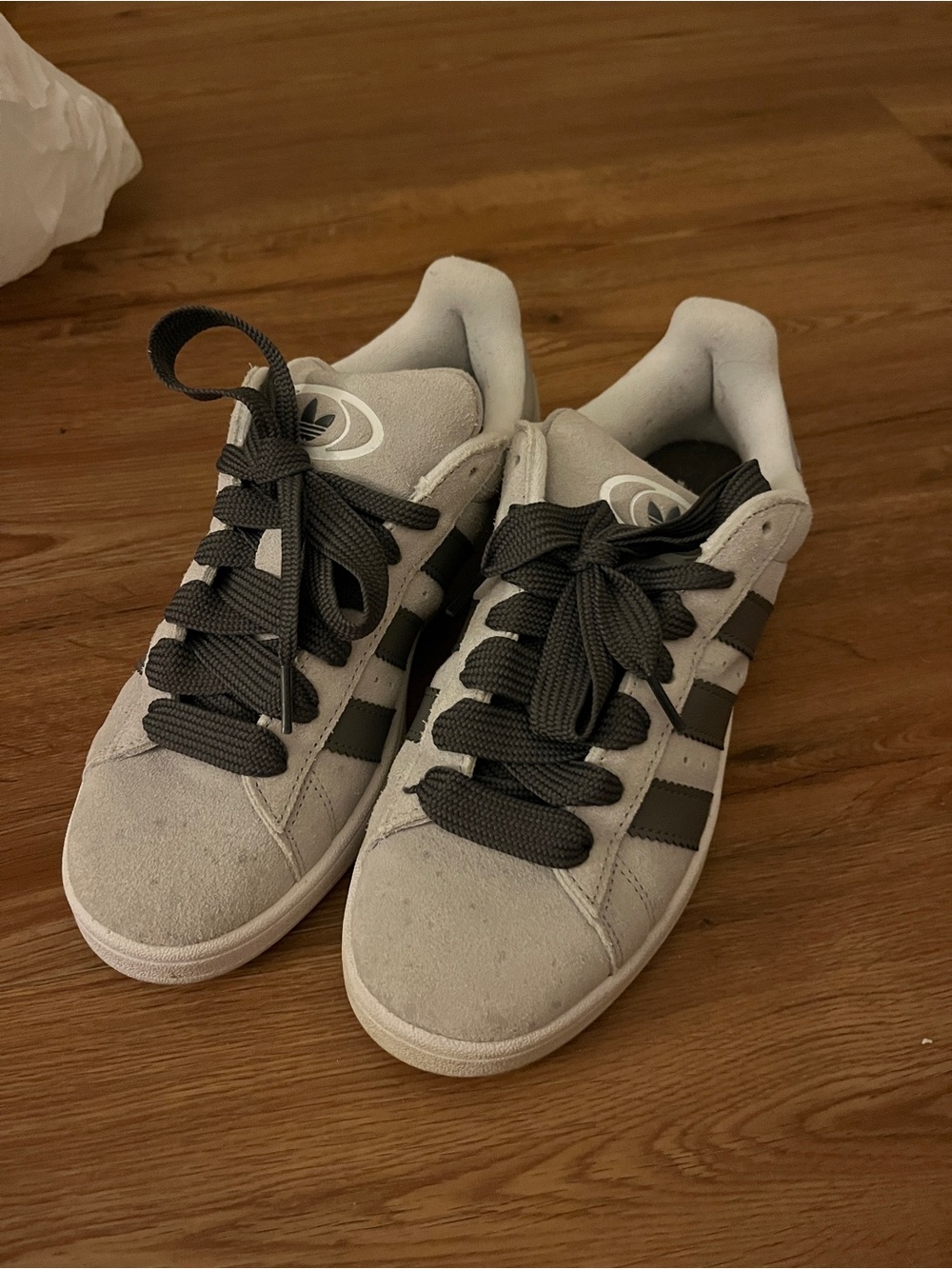 adidas Campus 00s Grey Suede Sneakers
Men's Size 9